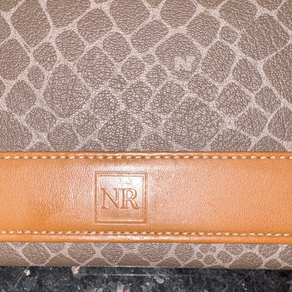 Nina Ricci Chocolate and Charcoal Wallet. - Picture 2 of 7